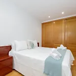Puerta Al Encanto, Descubre Tuy By